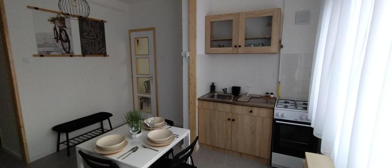 Blue Moon Apartman 埃格尔 外观 照片