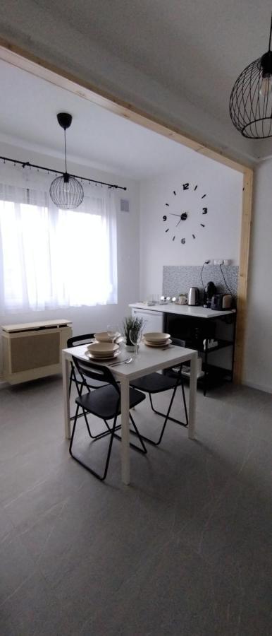 Blue Moon Apartman 埃格尔 外观 照片