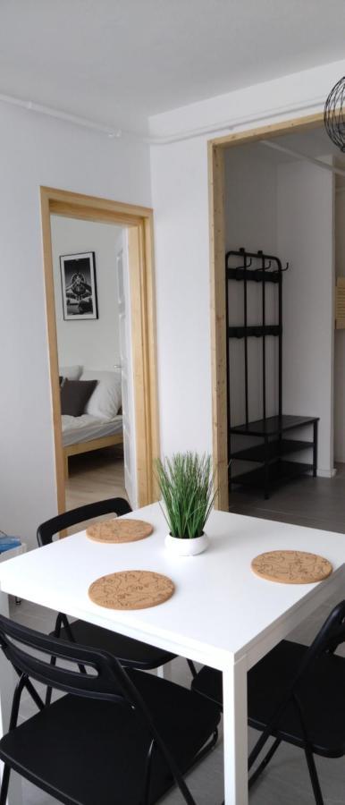Blue Moon Apartman 埃格尔 外观 照片