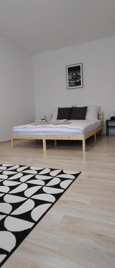 Blue Moon Apartman 埃格尔 外观 照片